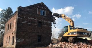 Демонтаж кирпичного дома Нурлат, цена от 2989 руб.